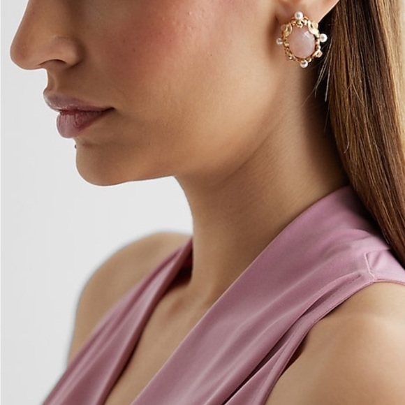 Pink Stone Pearl Embellished Baroque Style Statement Earrings - Picture 3 of 11